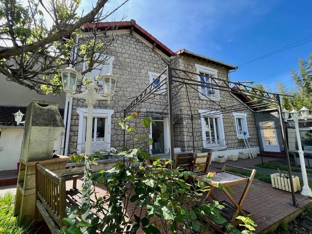 Achat maison à vendre 2 chambres 74 m² - Saint-Maur-des-Fossés