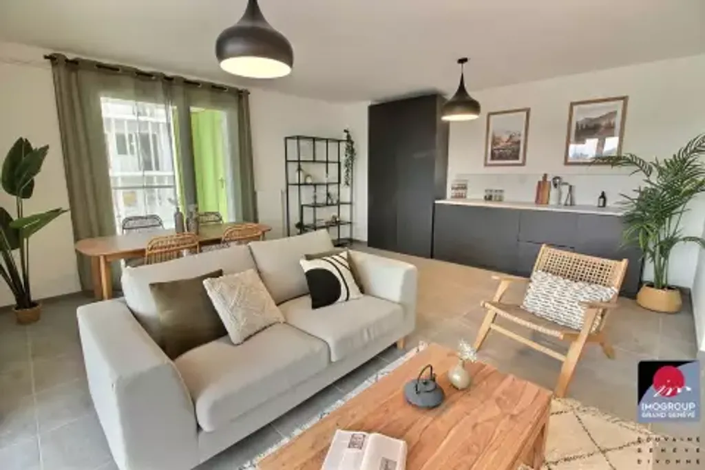 Achat appartement à vendre 3 pièces 70 m² - Saint-Genis-Pouilly