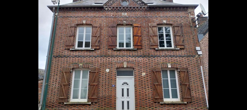 Achat maison à vendre 5 chambres 150 m² - Mesnil-en-Ouche