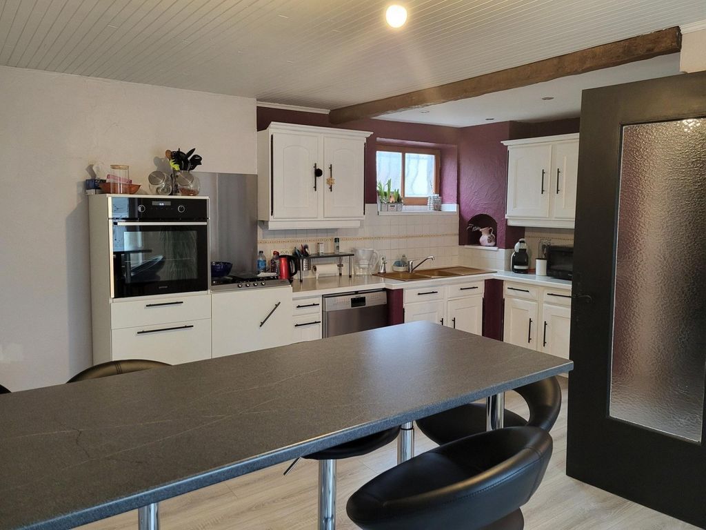 Achat maison à vendre 3 chambres 131 m² - Grièges