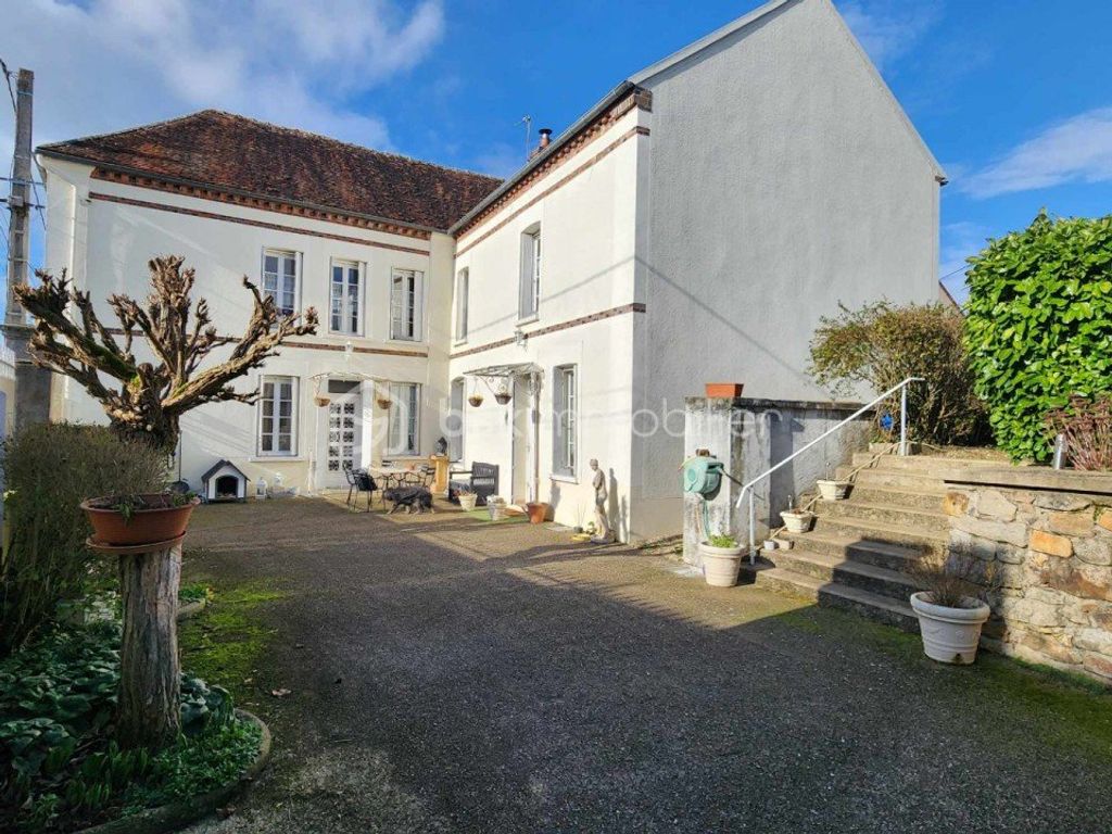 Achat maison à vendre 3 chambres 190 m² - Thorigny-sur-Oreuse