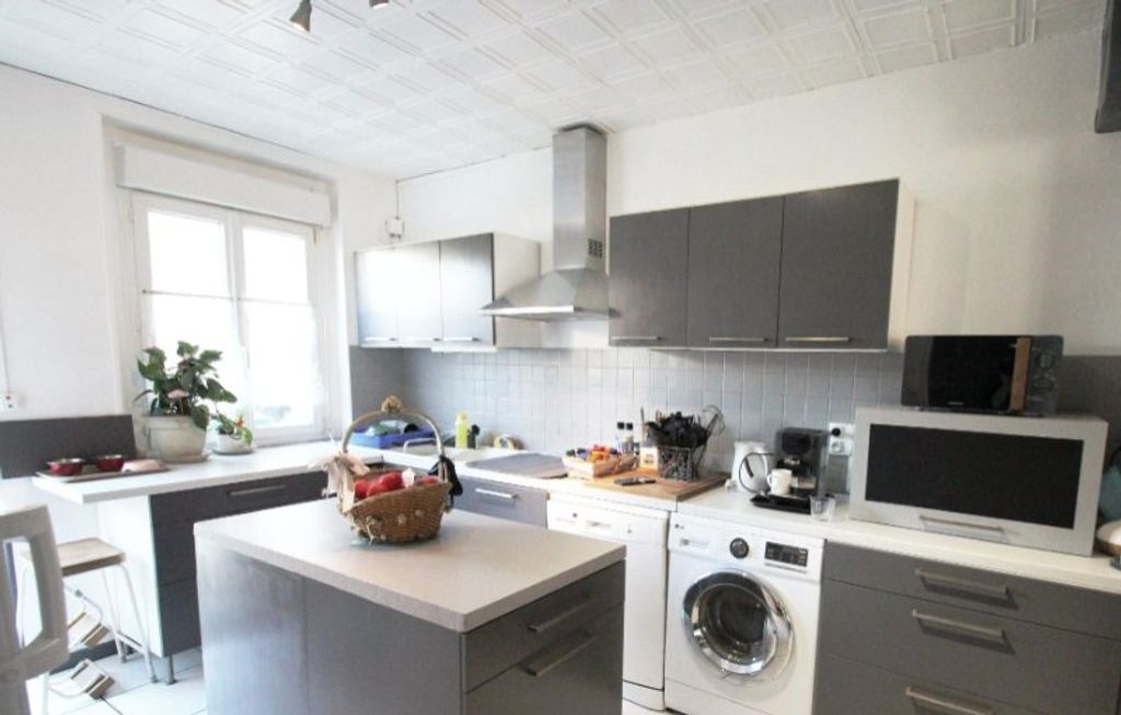 Achat maison à vendre 3 chambres 110 m² - Neuilly-Saint-Front