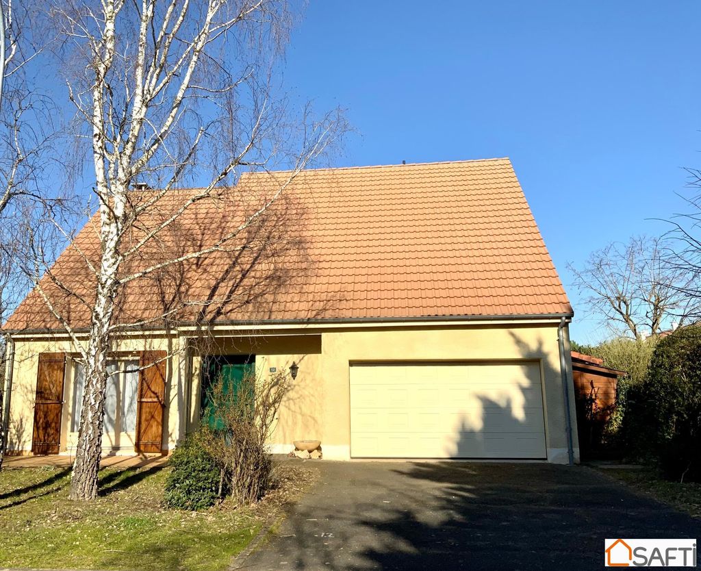 Achat maison à vendre 4 chambres 204 m² - Saint-Gervais-la-Forêt