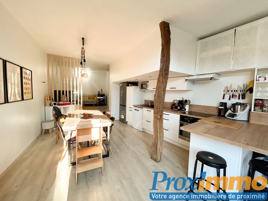 Achat maison à vendre 3 chambres 96 m² - Saint-Étienne-de-Crossey