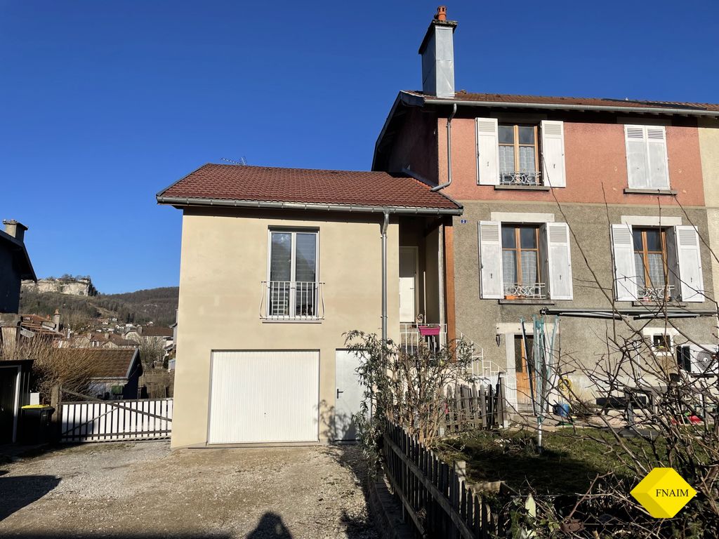 Achat maison à vendre 3 chambres 132 m² - Ornans