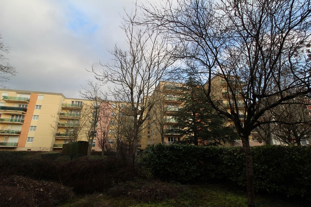 Achat appartement à vendre 5 pièces 97 m² - Talant