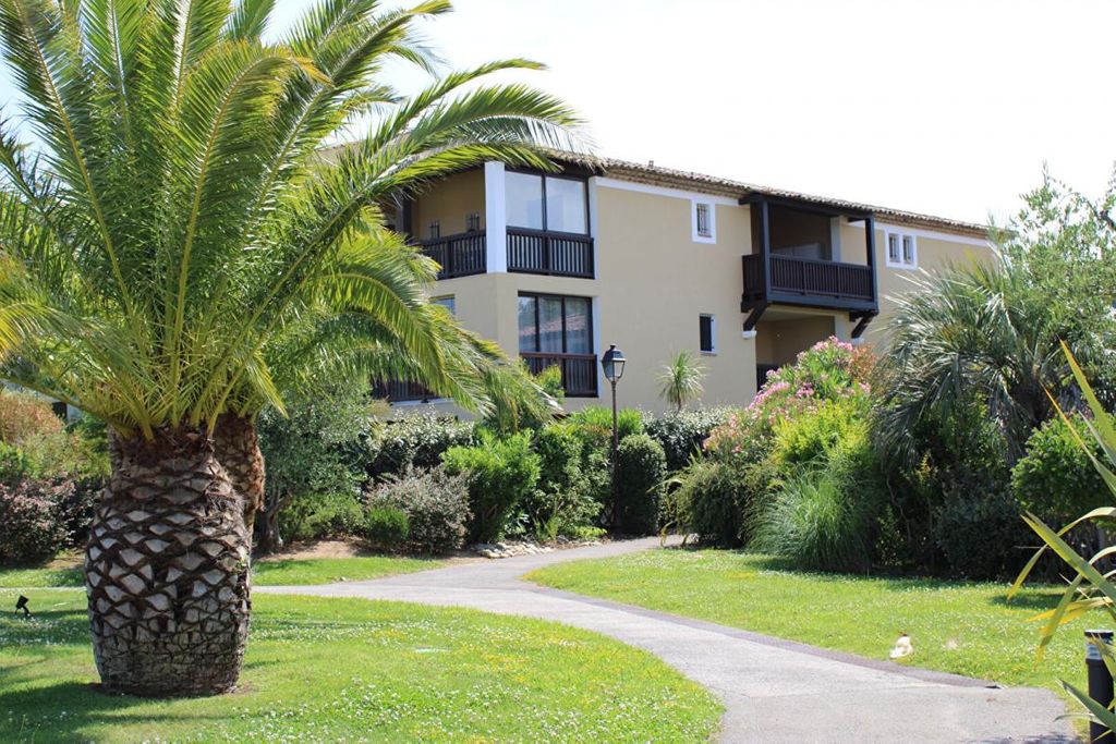 Achat appartement à vendre 2 pièces 64 m² - Roquebrune-sur-Argens