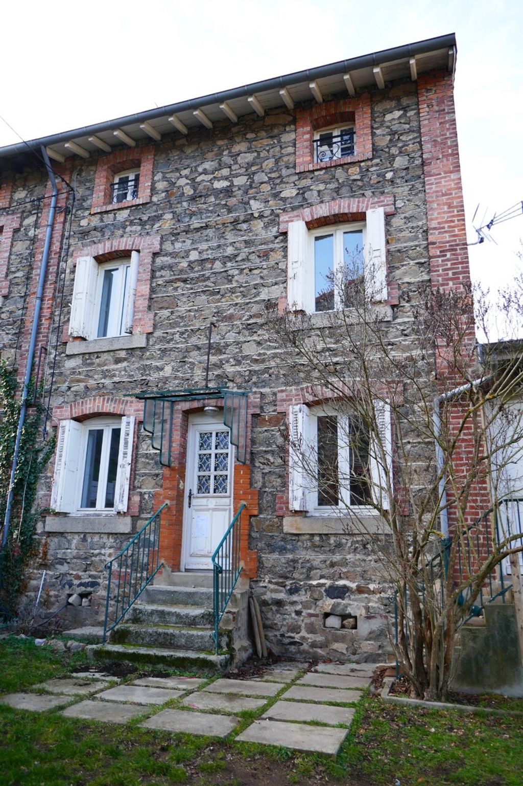 Achat maison à vendre 3 chambres 90 m² - Saint-Paul-en-Cornillon