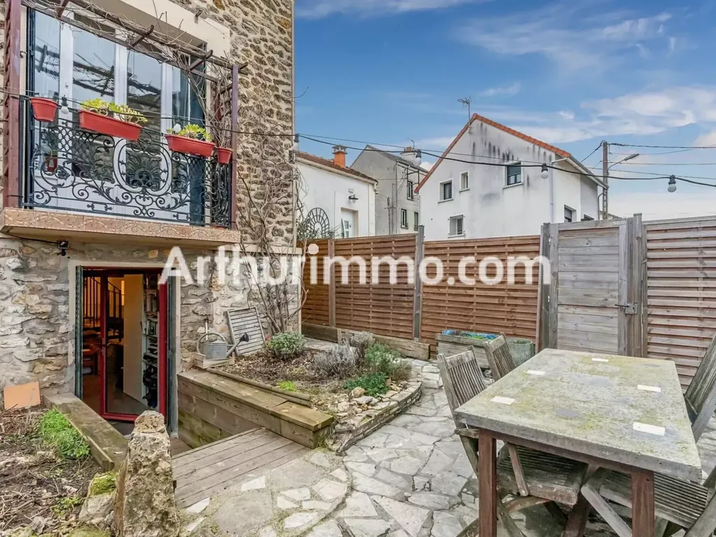 Achat maison à vendre 2 chambres 87 m² - Thorigny-sur-Marne