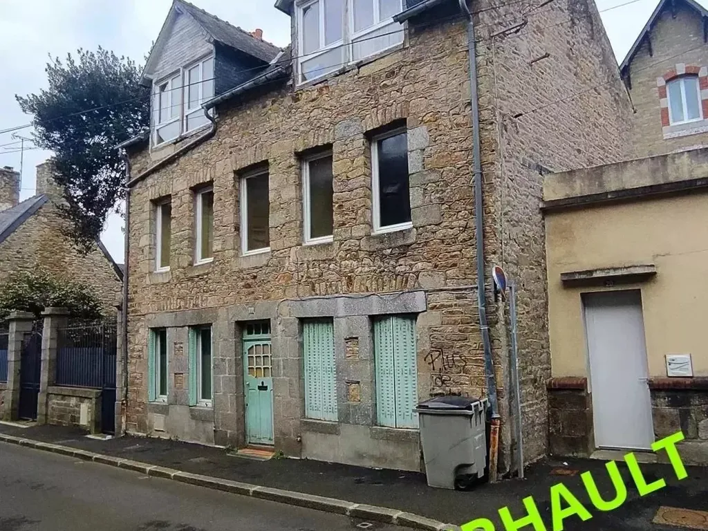 Achat maison à vendre 5 chambres 120 m² - Guingamp