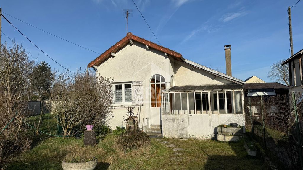 Achat maison à vendre 2 chambres 58 m² - Saintry-sur-Seine