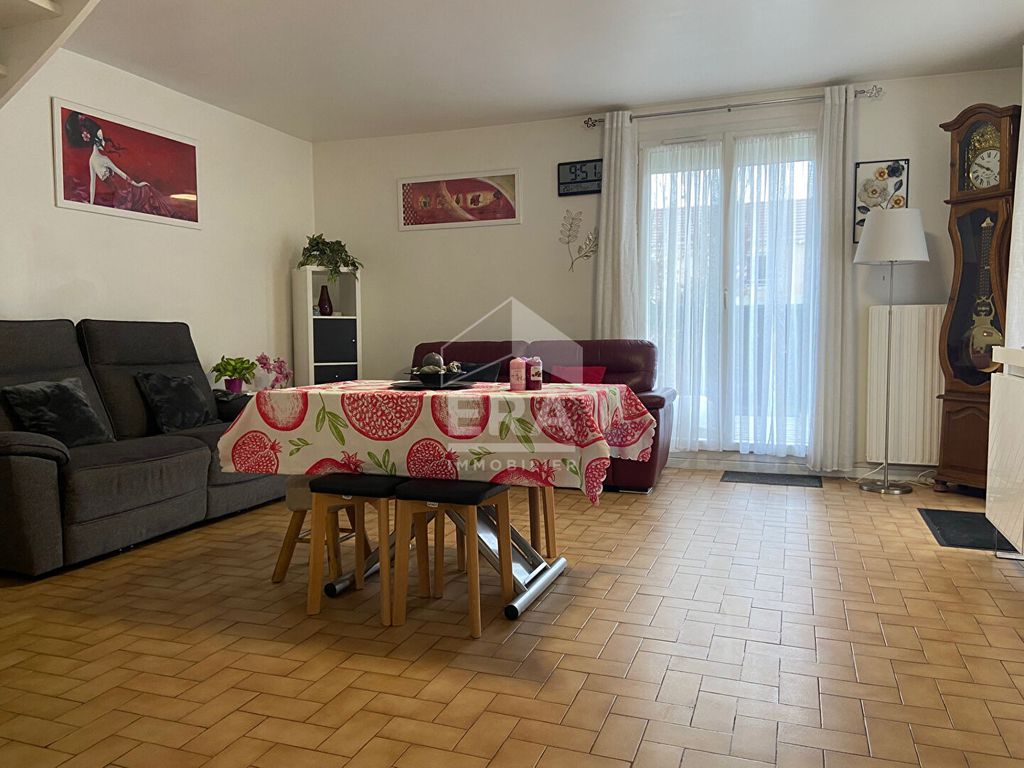 Achat maison à vendre 4 chambres 92 m² - Saint-Pierre-du-Perray