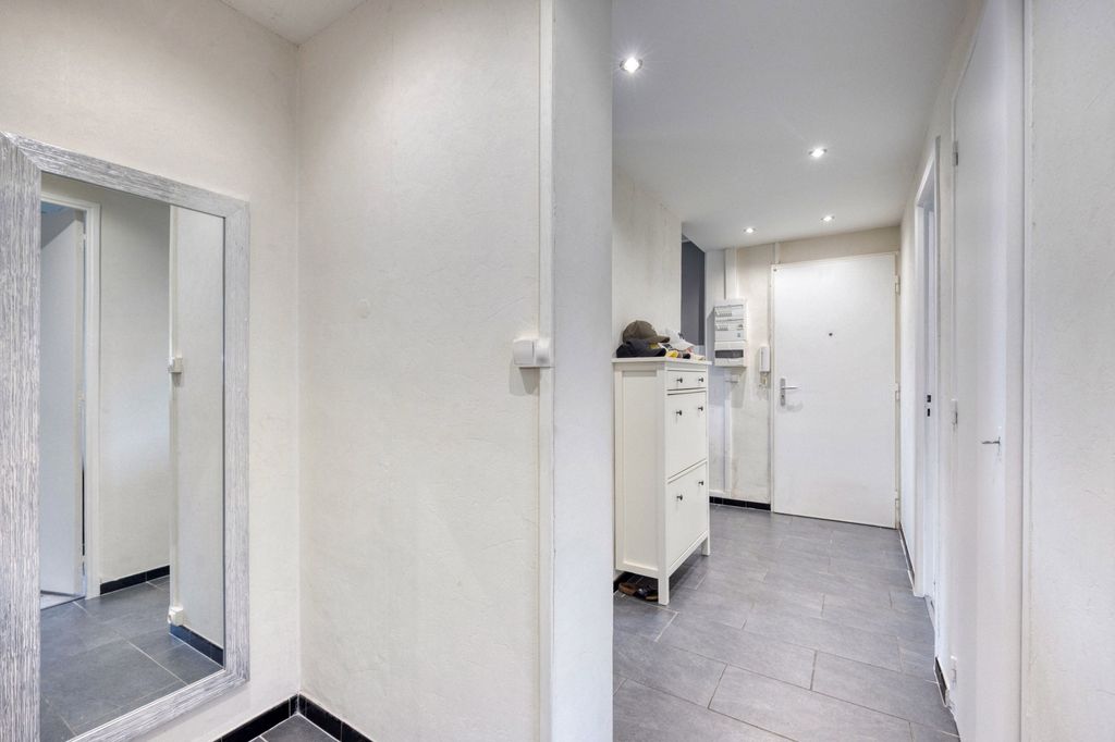 Achat appartement à vendre 3 pièces 56 m² - Grenoble