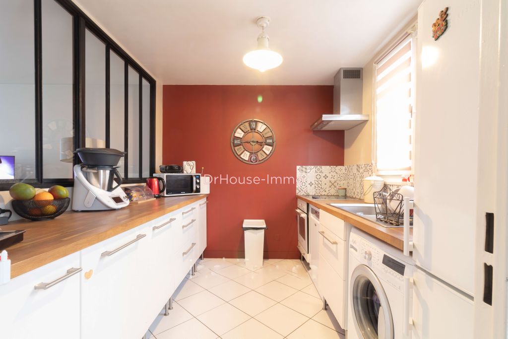 Achat maison à vendre 3 chambres 81 m² - Montigny-le-Bretonneux