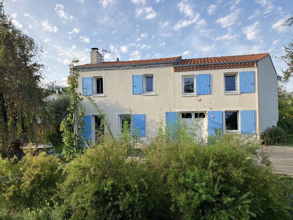 Achat maison à vendre 4 chambres 137 m² - Vertou