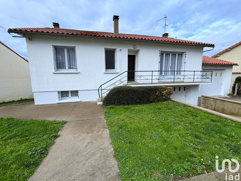 Achat maison à vendre 3 chambres 83 m² - Châtillon-sur-Thouet