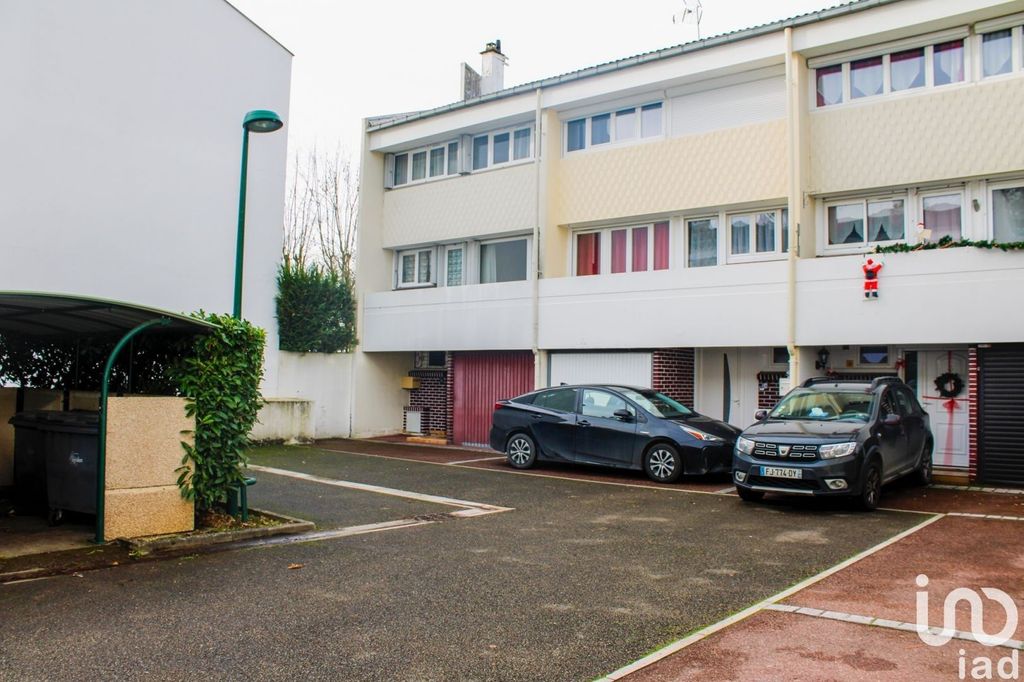 Achat maison à vendre 3 chambres 90 m² - Louvres