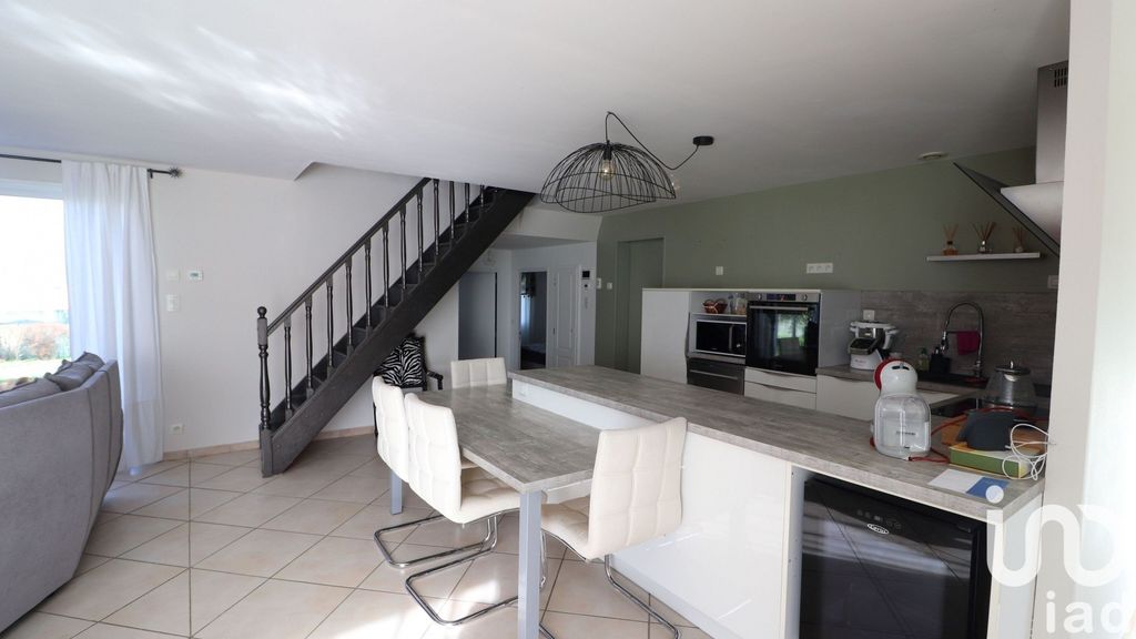 Achat maison à vendre 4 chambres 140 m² - Rives-de-l'Yon
