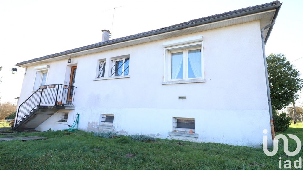 Achat maison à vendre 3 chambres 92 m² - Saint-Amand-Montrond