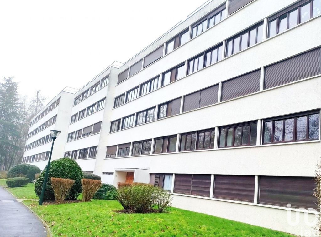 Achat appartement à vendre 6 pièces 119 m² - Vaux-le-Pénil