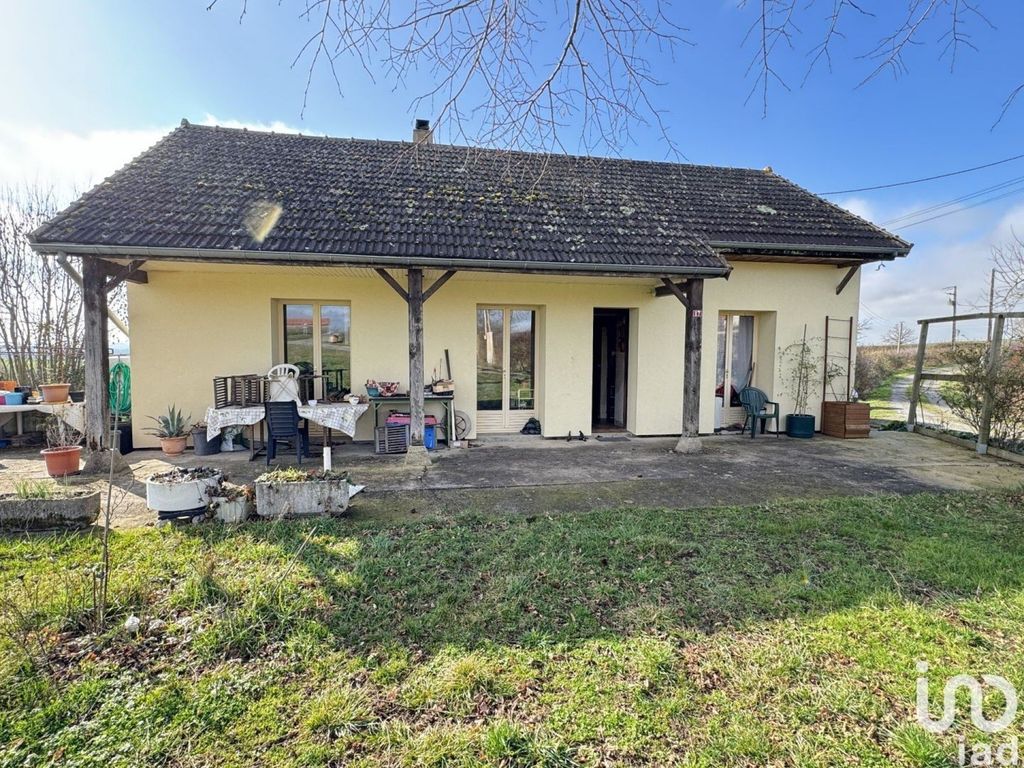 Achat maison à vendre 3 chambres 108 m² - Vitry-sur-Loire