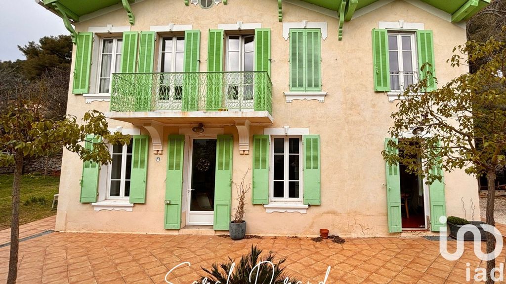 Achat maison à vendre 4 chambres 142 m² - Toulon