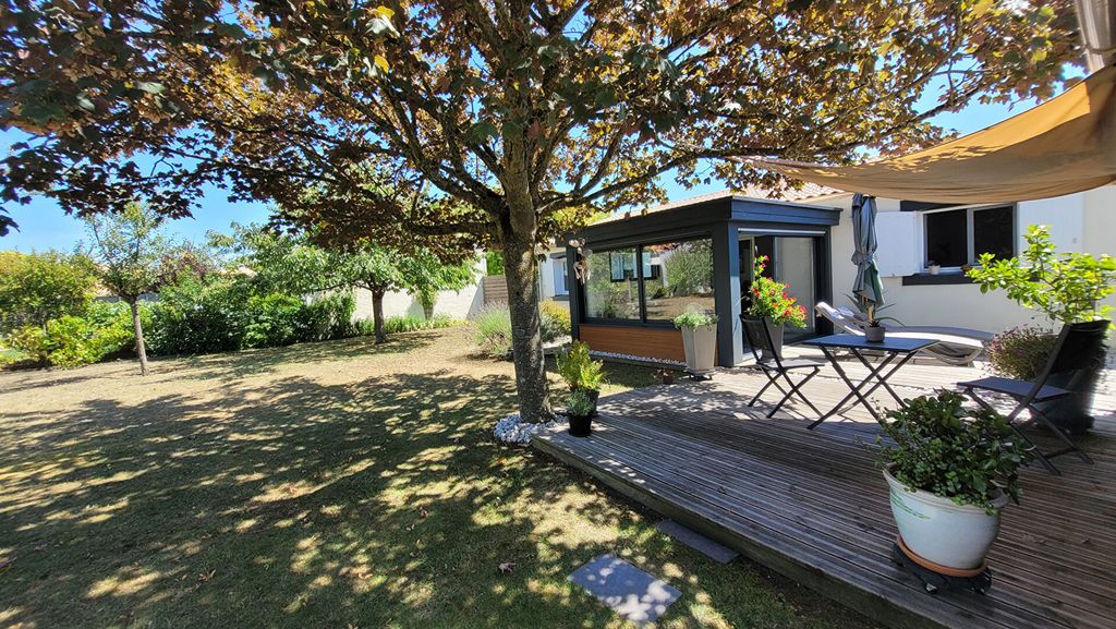 Achat maison à vendre 4 chambres 108 m² - Saint-Xandre