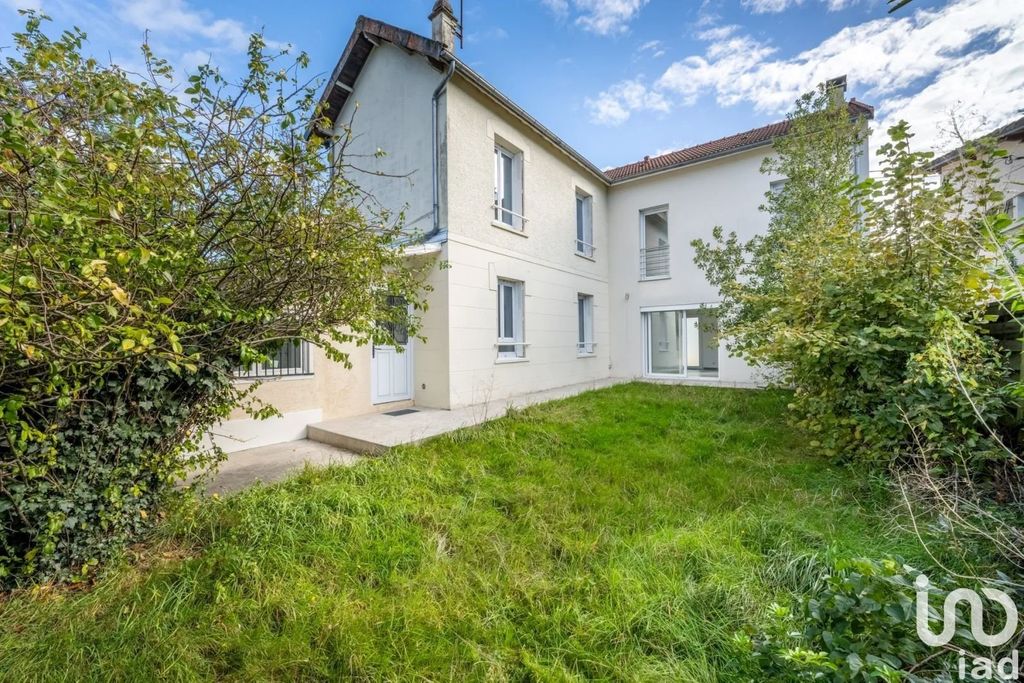 Achat maison à vendre 4 chambres 122 m² - Gagny