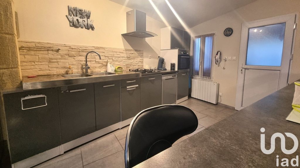 Achat maison à vendre 3 chambres 130 m² - Doué-en-Anjou