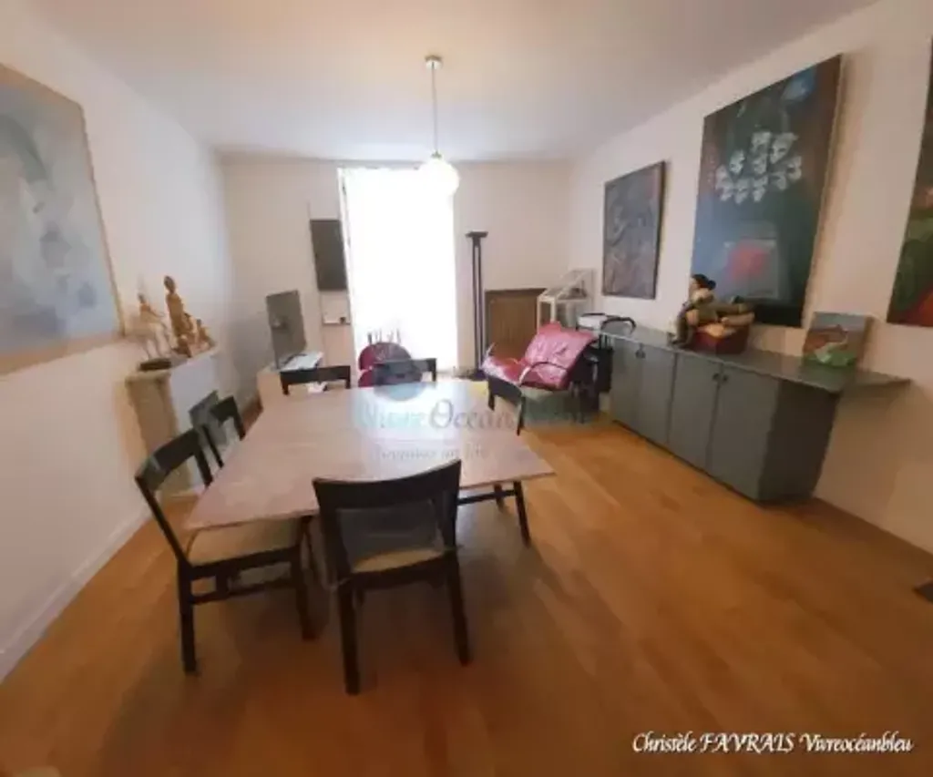 Achat appartement à vendre 5 pièces 121 m² - Fougères