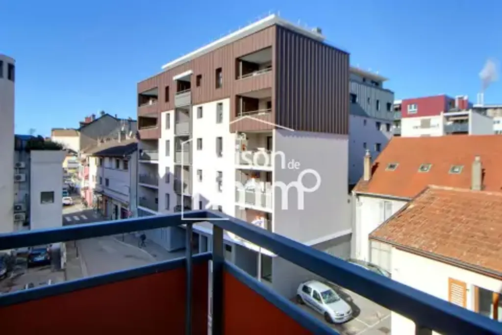 Achat appartement à vendre 3 pièces 71 m² - Thonon-les-Bains
