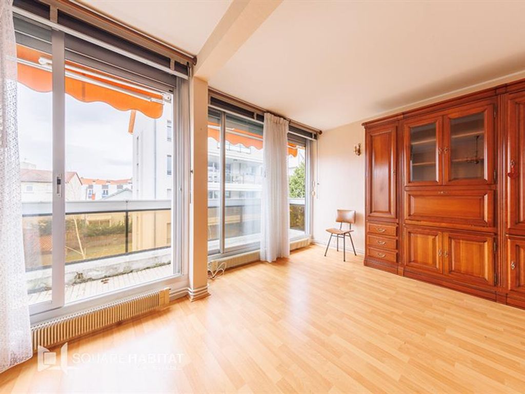 Achat appartement à vendre 2 pièces 58 m² - Clermont-Ferrand