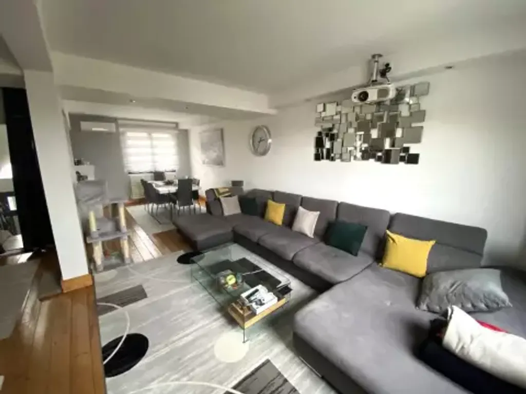 Achat maison à vendre 4 chambres 145 m² - Pérignat-lès-Sarliève