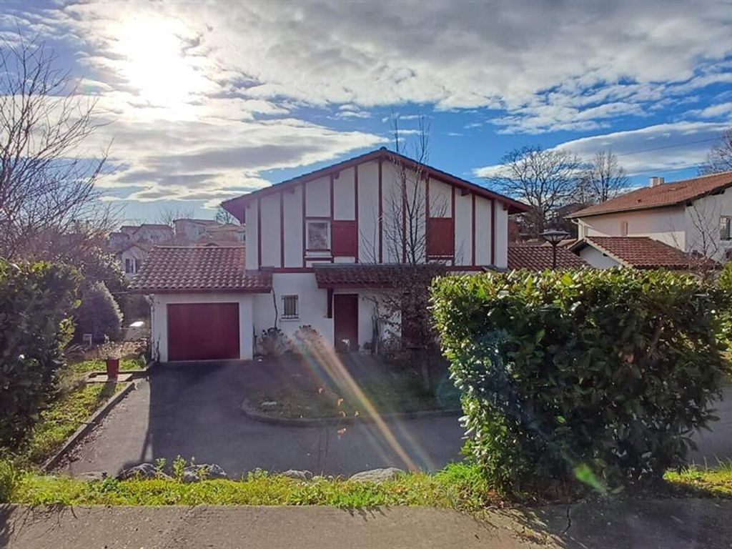 Achat maison à vendre 3 chambres 82 m² - Mouguerre