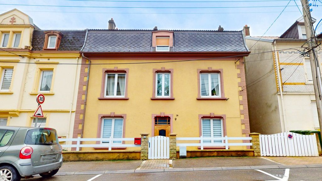 Achat maison à vendre 6 chambres 175 m² - Nilvange