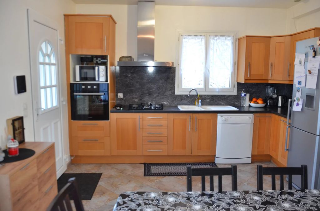 Achat maison à vendre 4 chambres 106 m² - Chennevières-sur-Marne