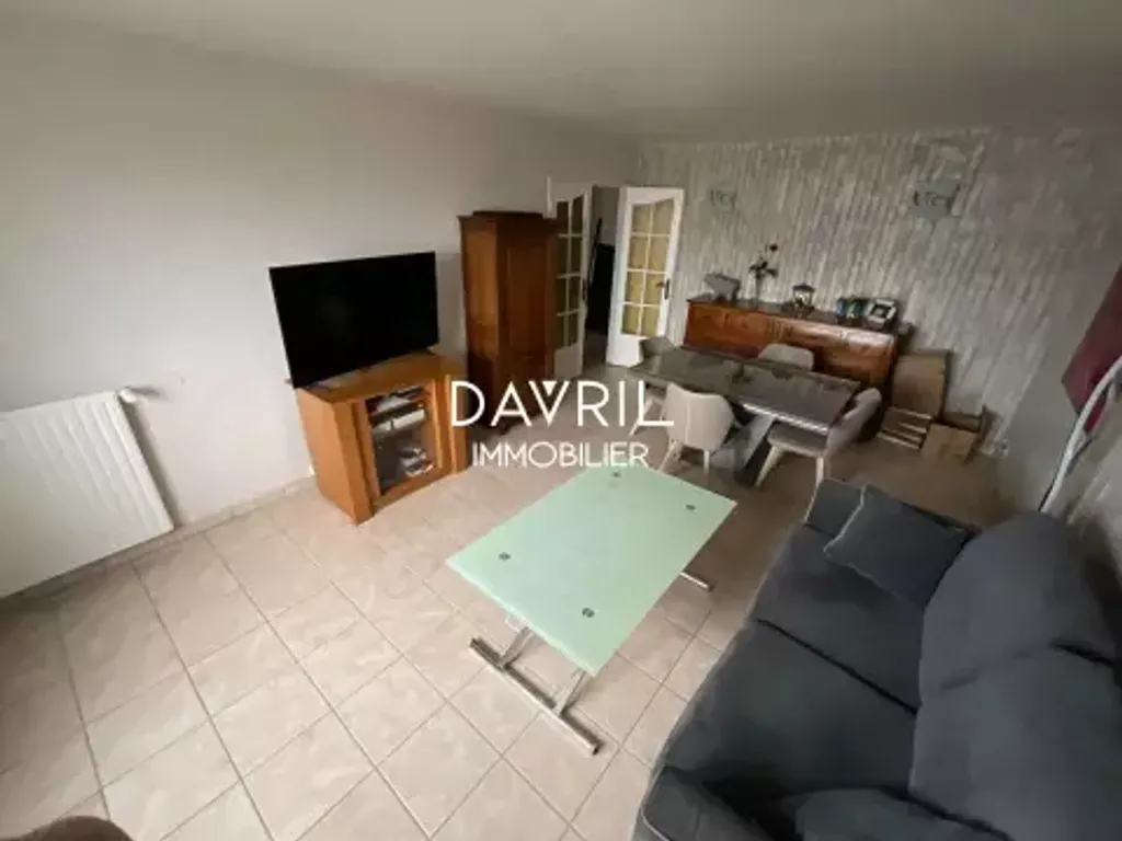 Achat appartement à vendre 5 pièces 97 m² - Éragny