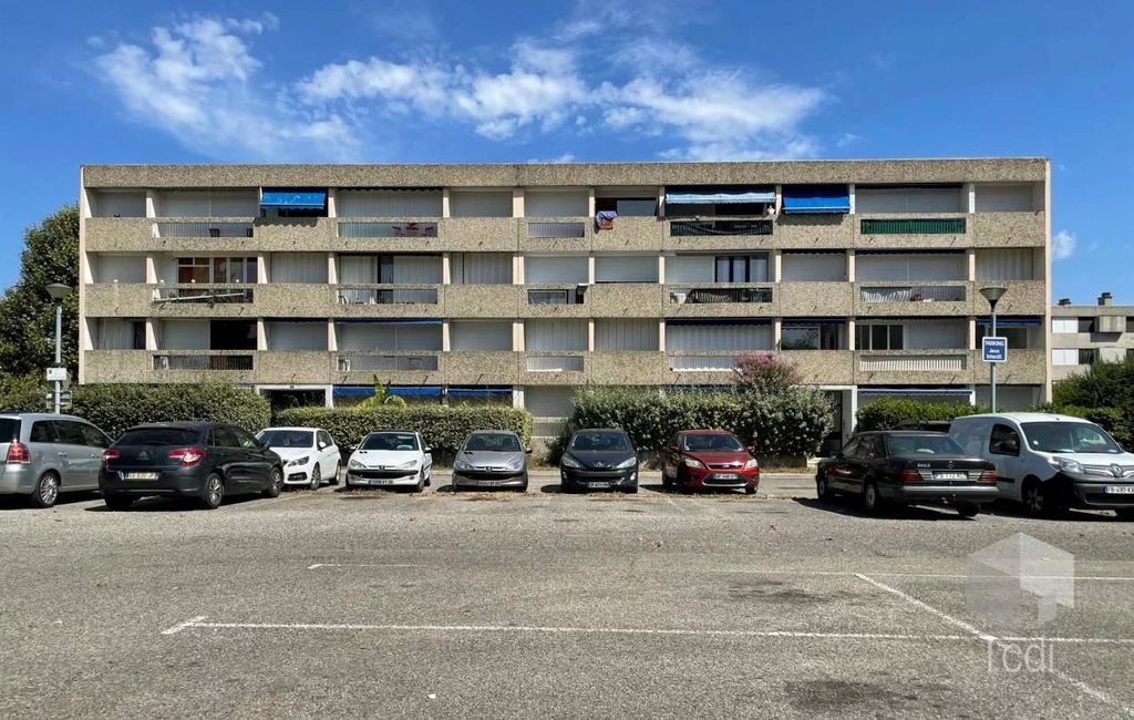 Achat appartement à vendre 5 pièces 92 m² - Montélimar