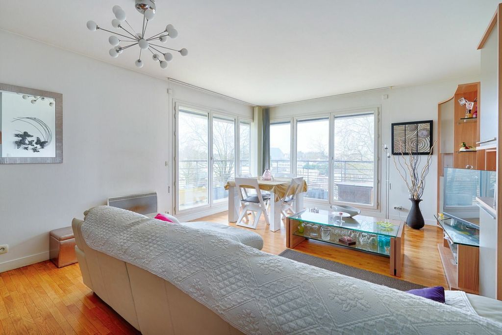 Achat appartement à vendre 4 pièces 88 m² - Le Plessis-Robinson