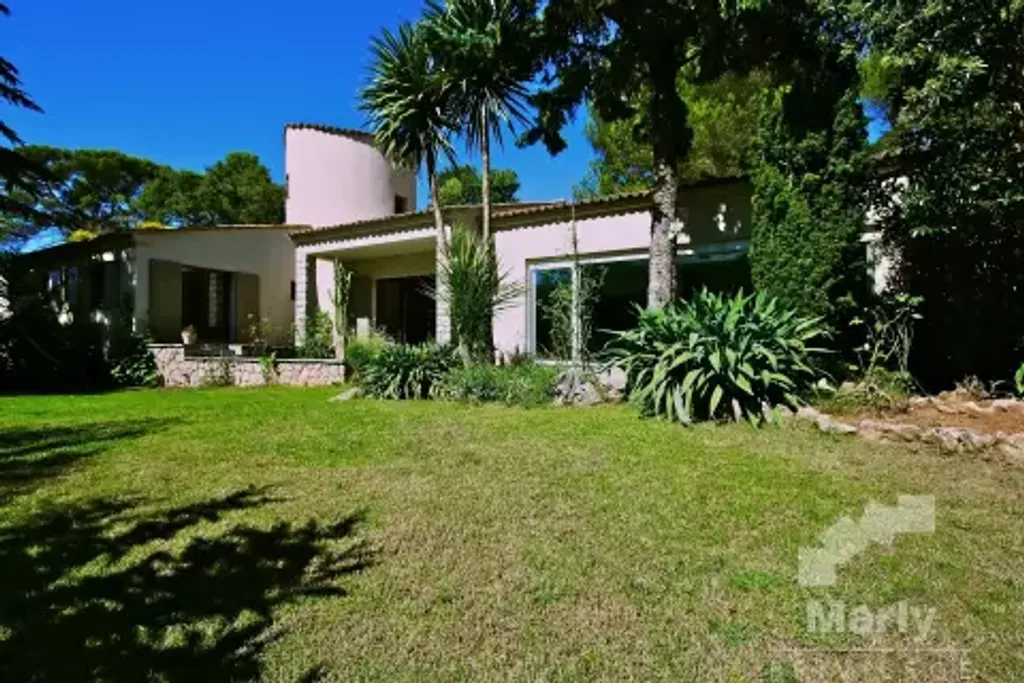 Achat maison à vendre 4 chambres 300 m² - Mougins