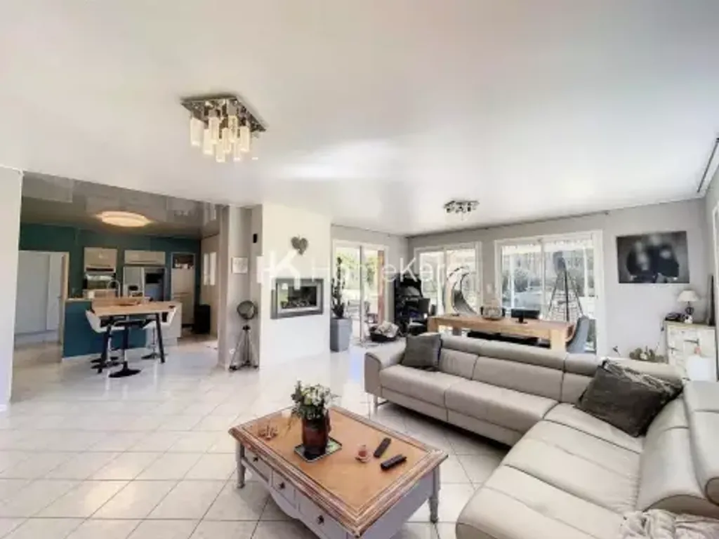 Achat maison à vendre 5 chambres 260 m² - Montauban