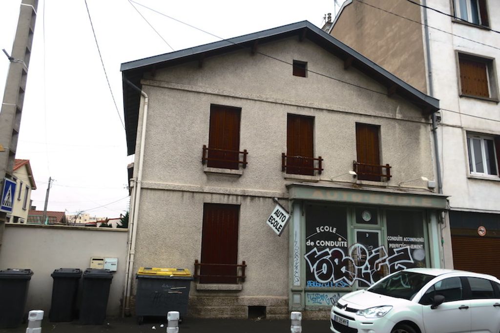 Achat maison à vendre 4 chambres 131 m² - Clermont-Ferrand