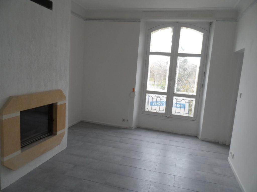 Achat appartement à vendre 6 pièces 140 m² - Néris-les-Bains