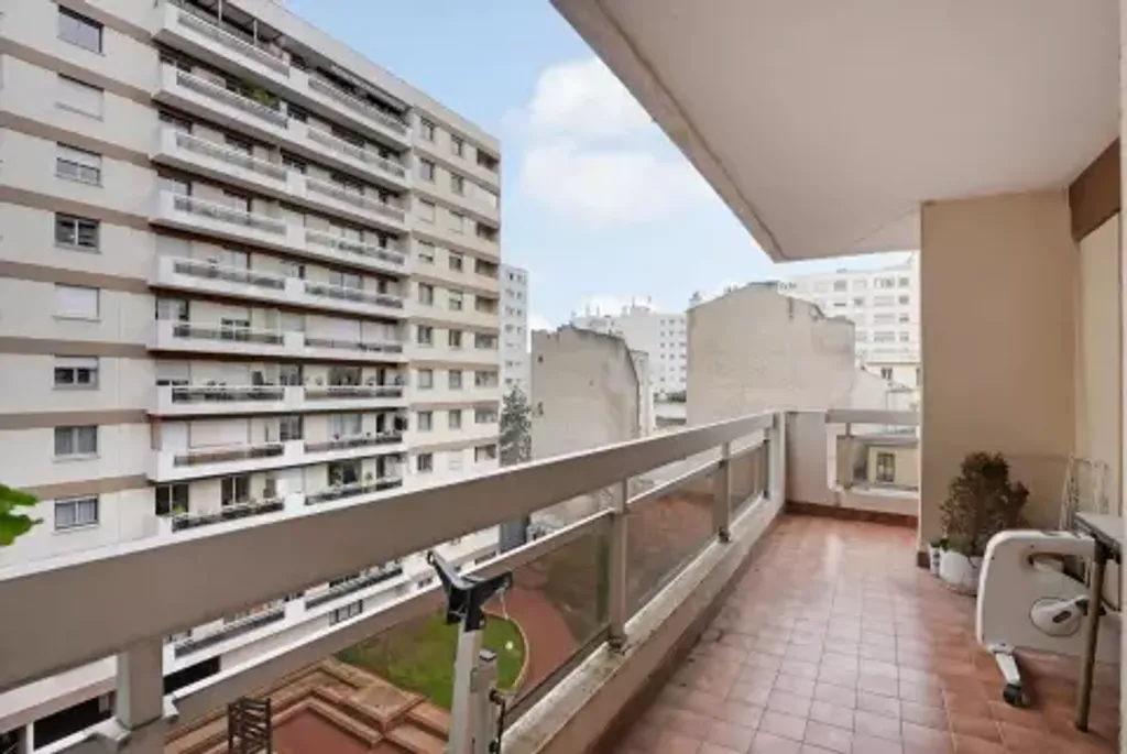 Achat appartement à vendre 6 pièces 120 m² - Paris 11ème arrondissement