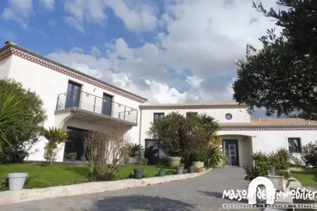 Achat maison à vendre 5 chambres 400 m² - Talmont-sur-Gironde