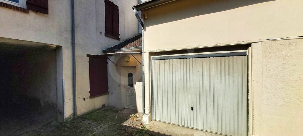 Achat maison à vendre 4 chambres 161 m² - Vaux-sur-Seine