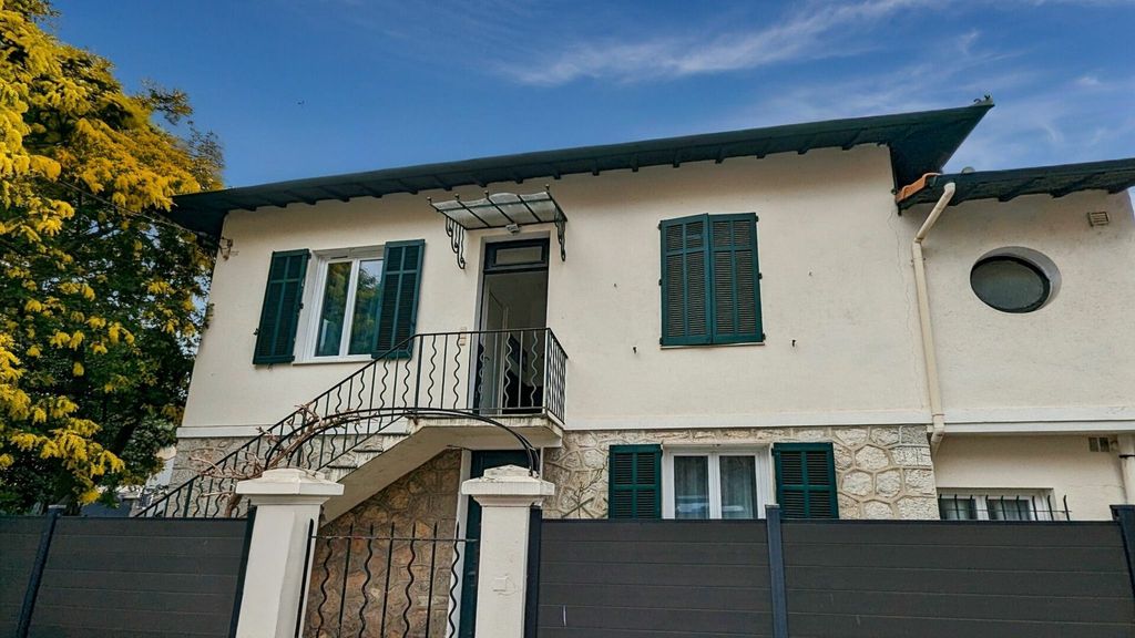 Achat maison à vendre 4 chambres 150 m² - Cannes