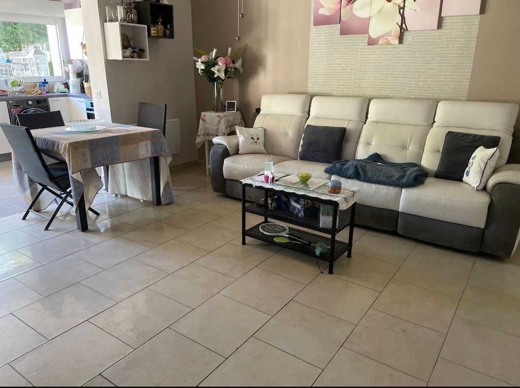 Achat maison à vendre 3 chambres 70 m² - Tourrettes