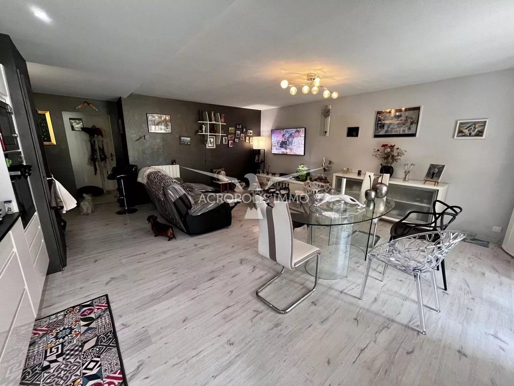 Achat appartement à vendre 3 pièces 68 m² - Nice