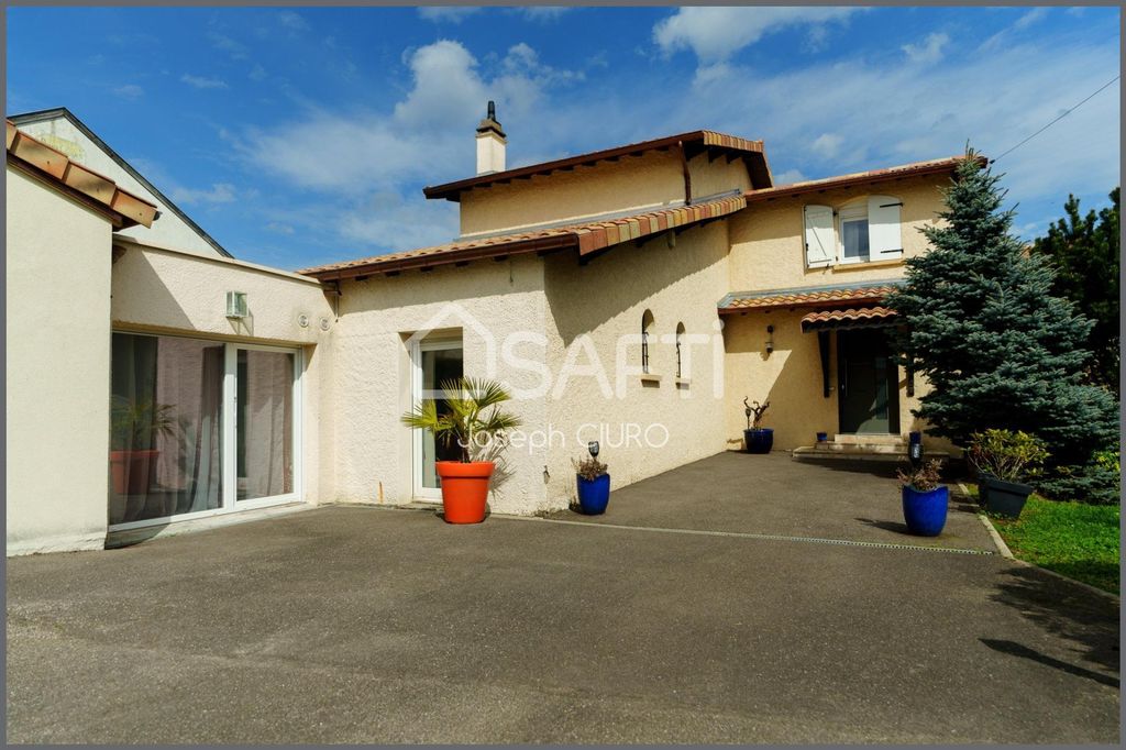 Achat maison à vendre 4 chambres 246 m² - Maizières-lès-Metz